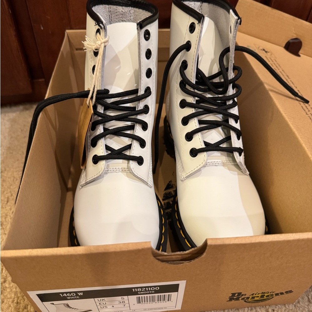 Dr. Martens 1460 W Boots